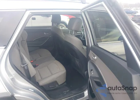 2017 Hyundai Santa Fe Se z USA, uszkodzony, nr VIN KM8SMDHF9HU239916